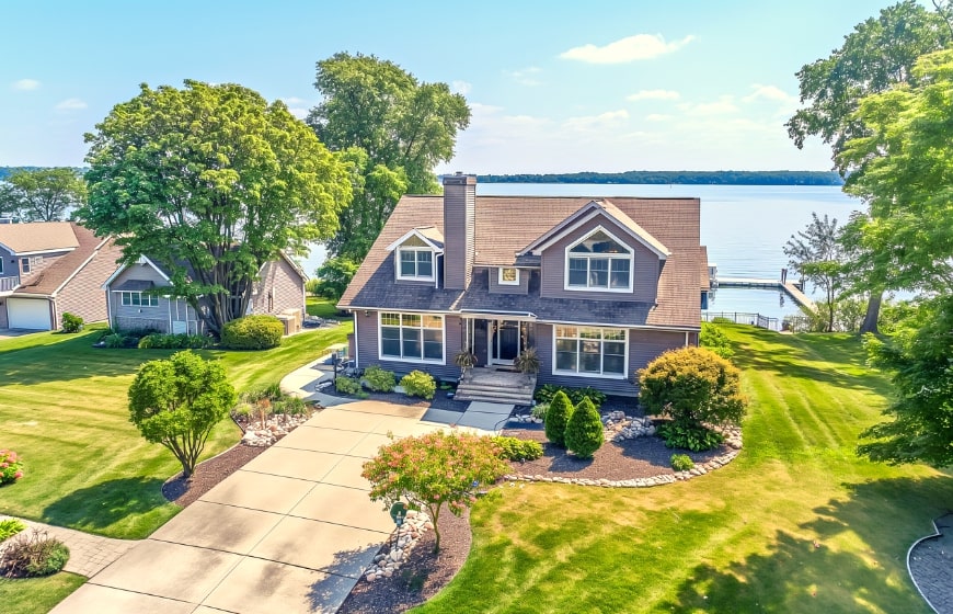 Lakefront Homes in Southwest Michigan